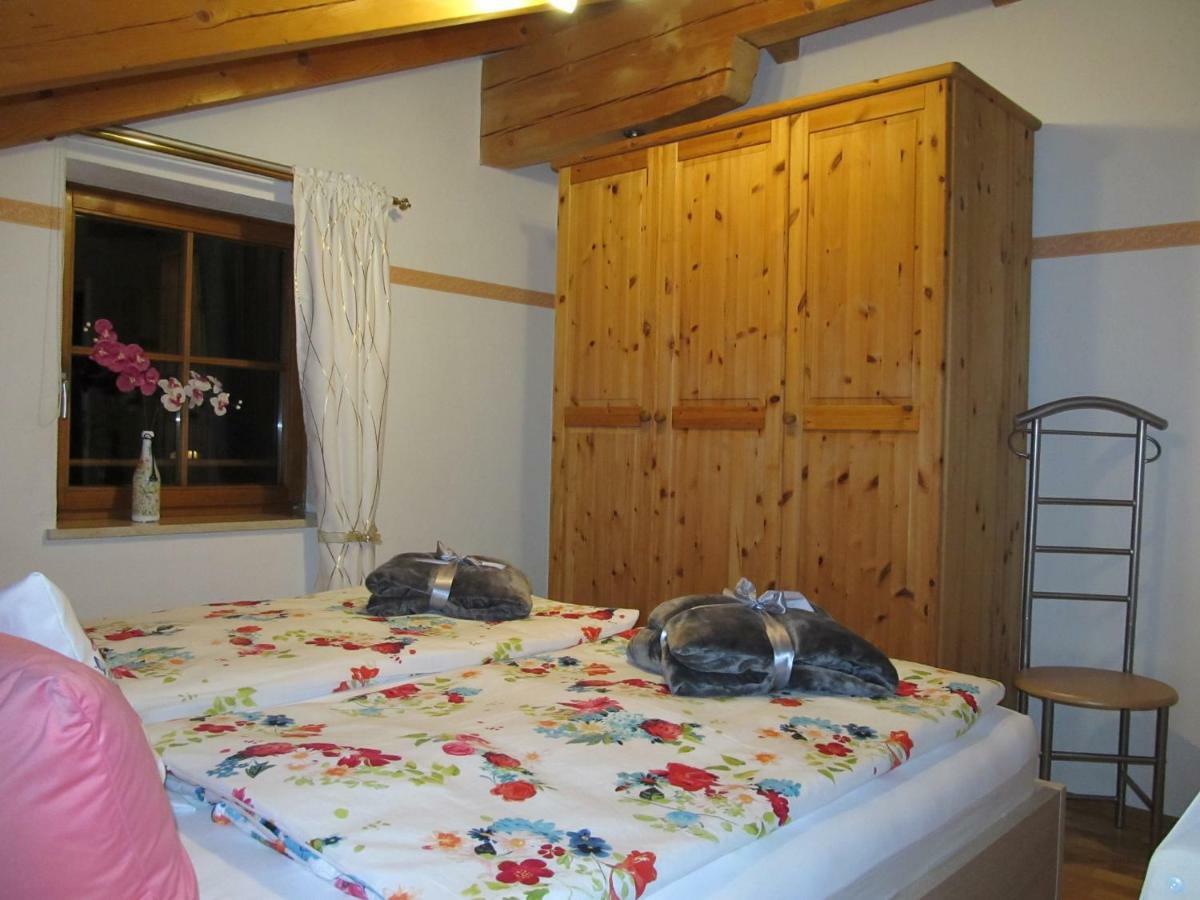 Ferienwohnung Bei Mutti Rottau Extérieur photo